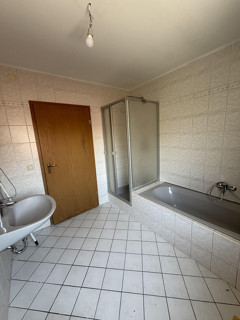 Schöne 3 Zimmer Wohnung mit Balkon und Stellplatz! – 91586 Lichtenau – Vorschaubild 6
