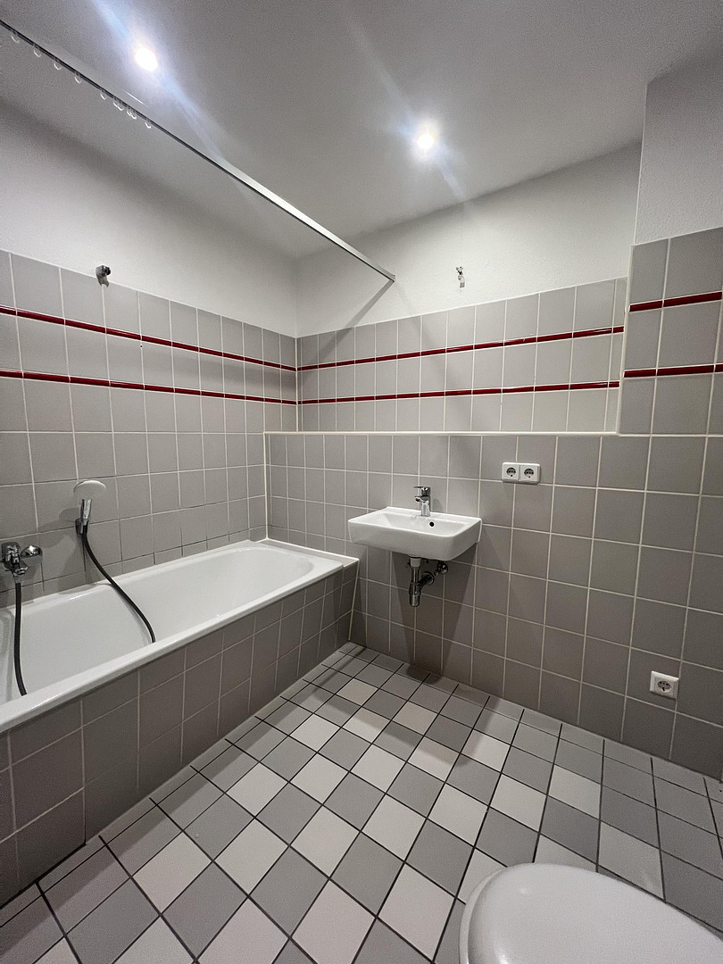 Einziehen und Wohlfühlen - Erstbezug nach Kernsanierung mit Balkon – 4347 Leipzig(Schönefeld-Abtnaundorf) – Vorschaubild 8