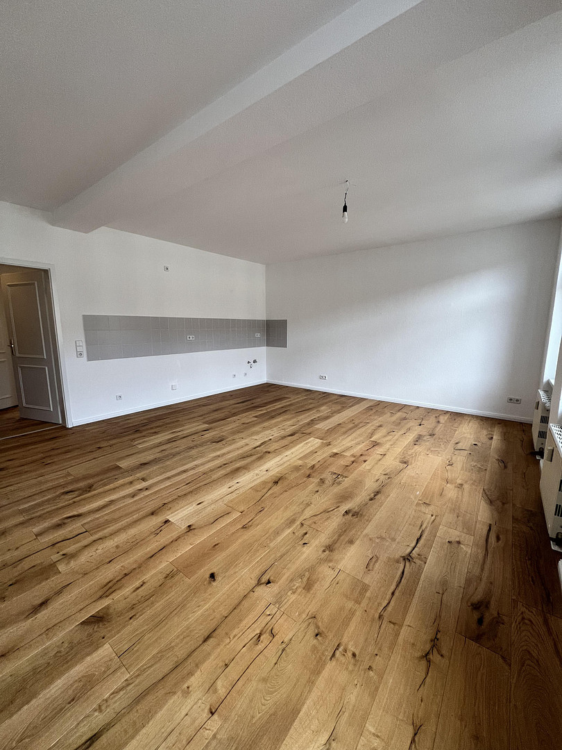 Einziehen und Wohlfühlen - Erstbezug nach Kernsanierung mit Balkon – 4347 Leipzig(Schönefeld-Abtnaundorf) – Vorschaubild 2