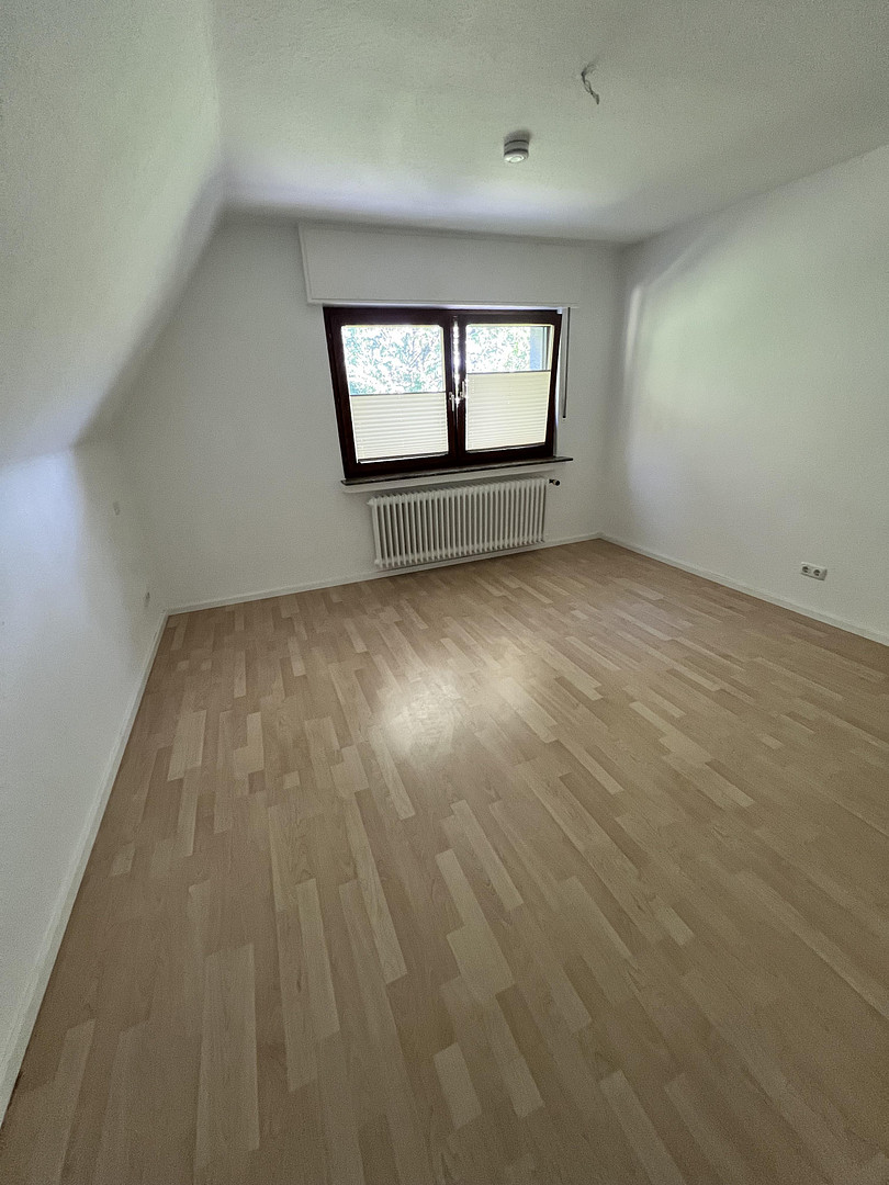 Modernisiertes Einfamilienhaus zur Miete: Modernes Familienglück mit XL-Garten in Bochum-Harpen! – 44805 Bochum(Harpen) – Vorschaubild 11