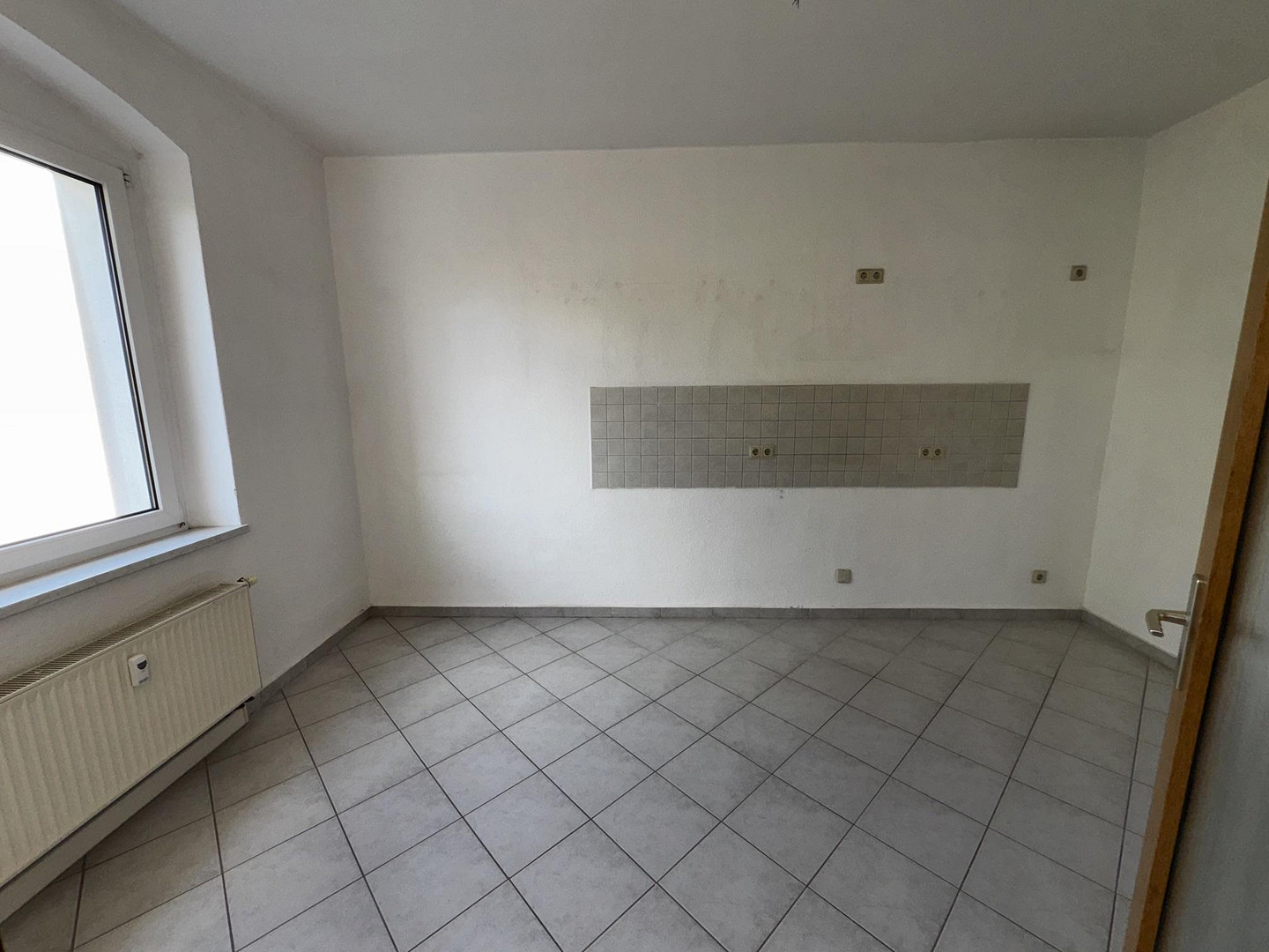 ! Dessau Nord - schöne 2 - Raum Wohnung mit Balkon ! AB SOFORT ! G16 – 6844 Dessau-Roßlau(Dessau) – Vorschaubild 3