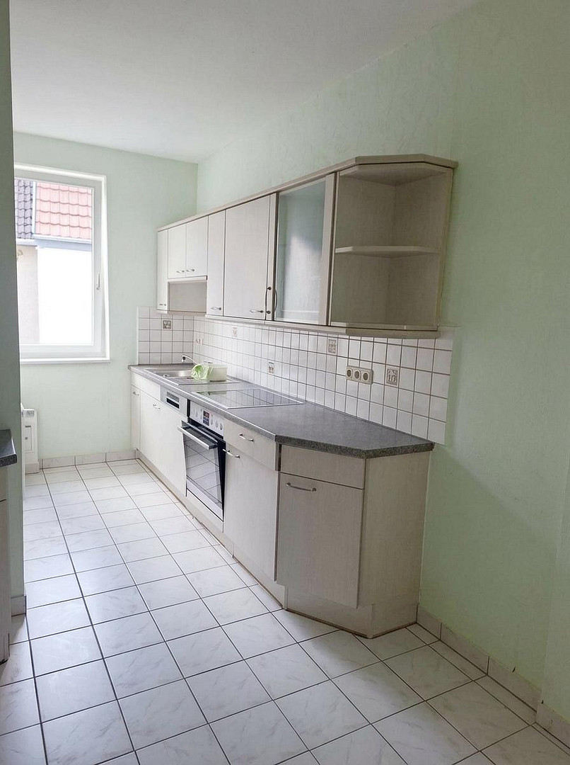 3-Raumwohnung inkl. Einbauküche / 790 EUR warm – 99310 Arnstadt – Vorschaubild 2
