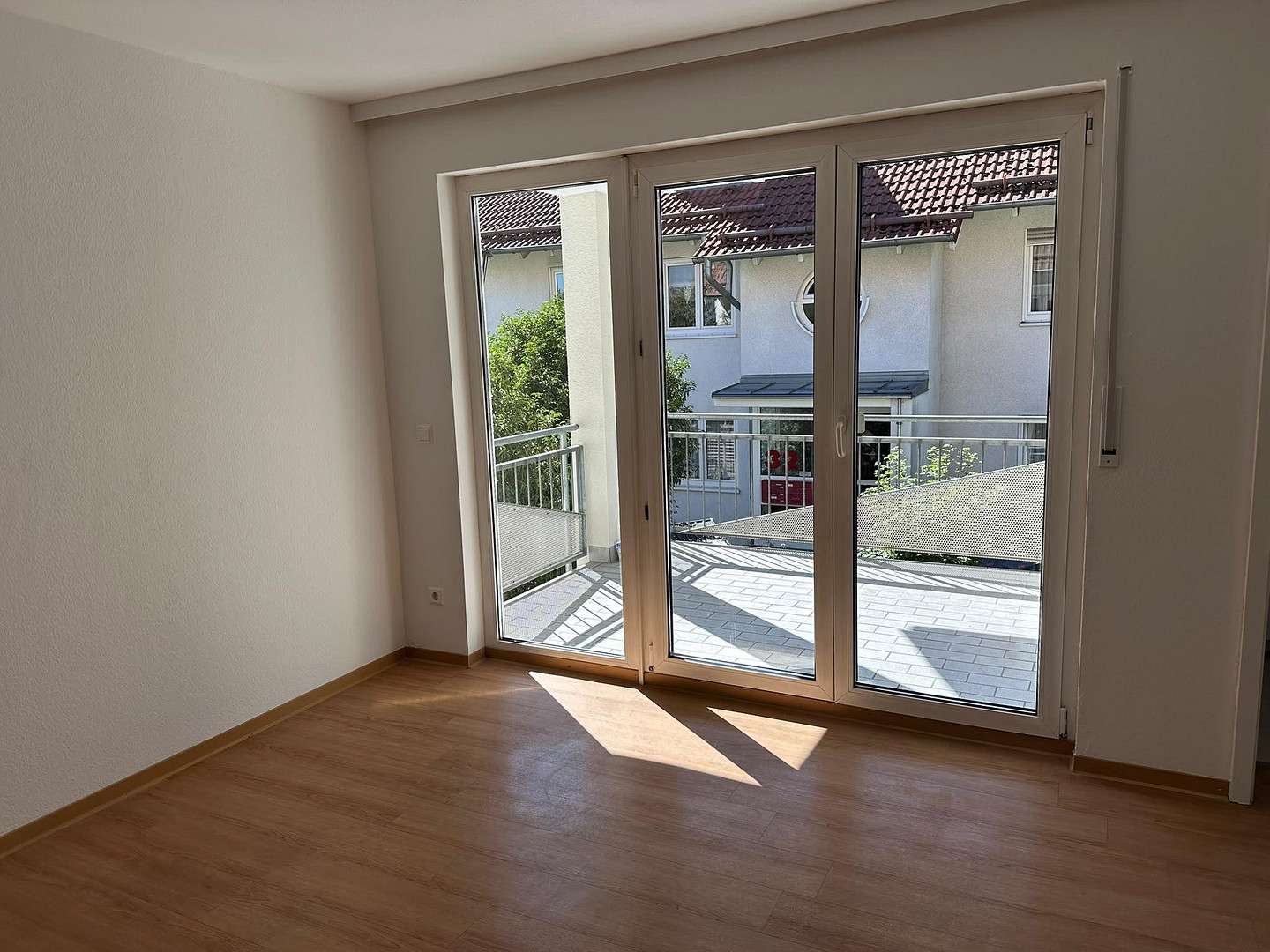 Helle 3-Zimmer-Wohnung in zentraler Lage – Erstbezug nach Sanierung – 73230 Kirchheim unter Teck – Vorschaubild 6