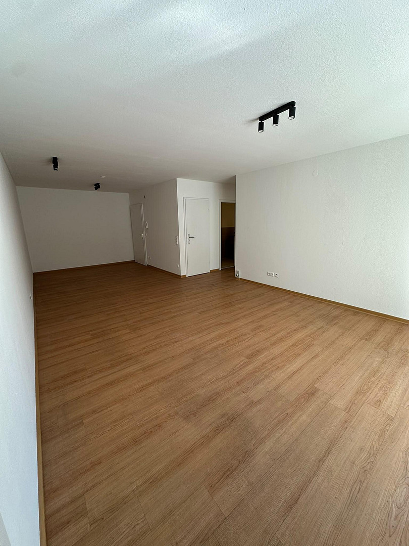 Helle 3-Zimmer-Wohnung in zentraler Lage – Erstbezug nach Sanierung – 73230 Kirchheim unter Teck – Vorschaubild 8