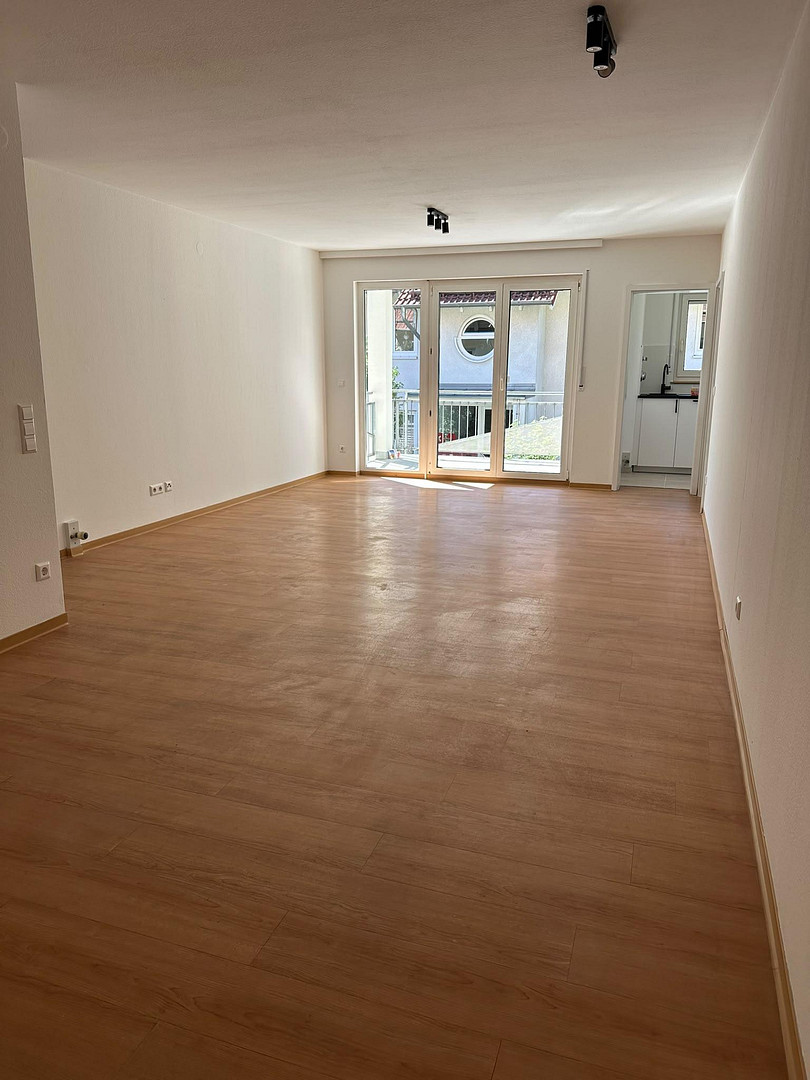 Helle 3-Zimmer-Wohnung in zentraler Lage – Erstbezug nach Sanierung