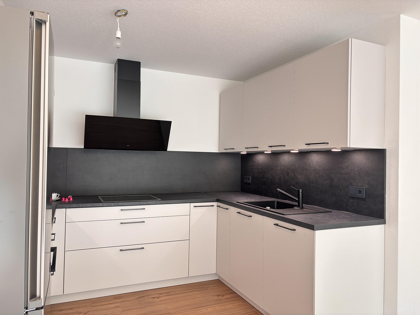 Moderne 2-Zimmer-Neubau-Wohnung mit Küche, Balkon und 2 Stellplätzen in Nürtingen-Oberensingen – 72622 Nürtingen-Oberensingen(Oberensingen) – Vorschaubild 4
