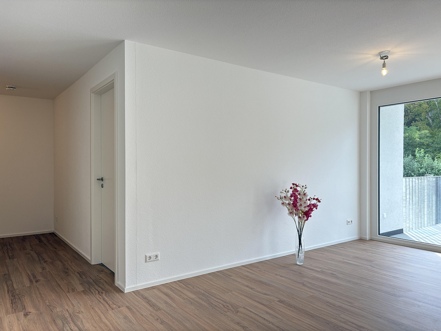Moderne 2-Zimmer-Neubau-Wohnung mit Küche, Balkon und 2 Stellplätzen in Nürtingen-Oberensingen – 72622 Nürtingen-Oberensingen(Oberensingen) – Vorschaubild 6
