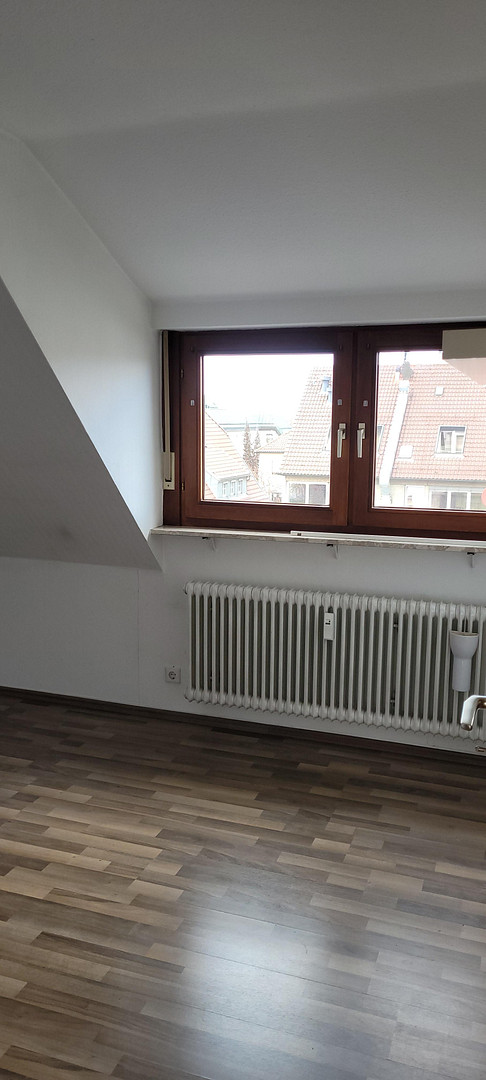3-Zimmer-DG Wohnung mit Balkon & Garage in Stuttgart-Weilimdorf – 70499 Stuttgart(Weilimdorf) – Vorschaubild 5