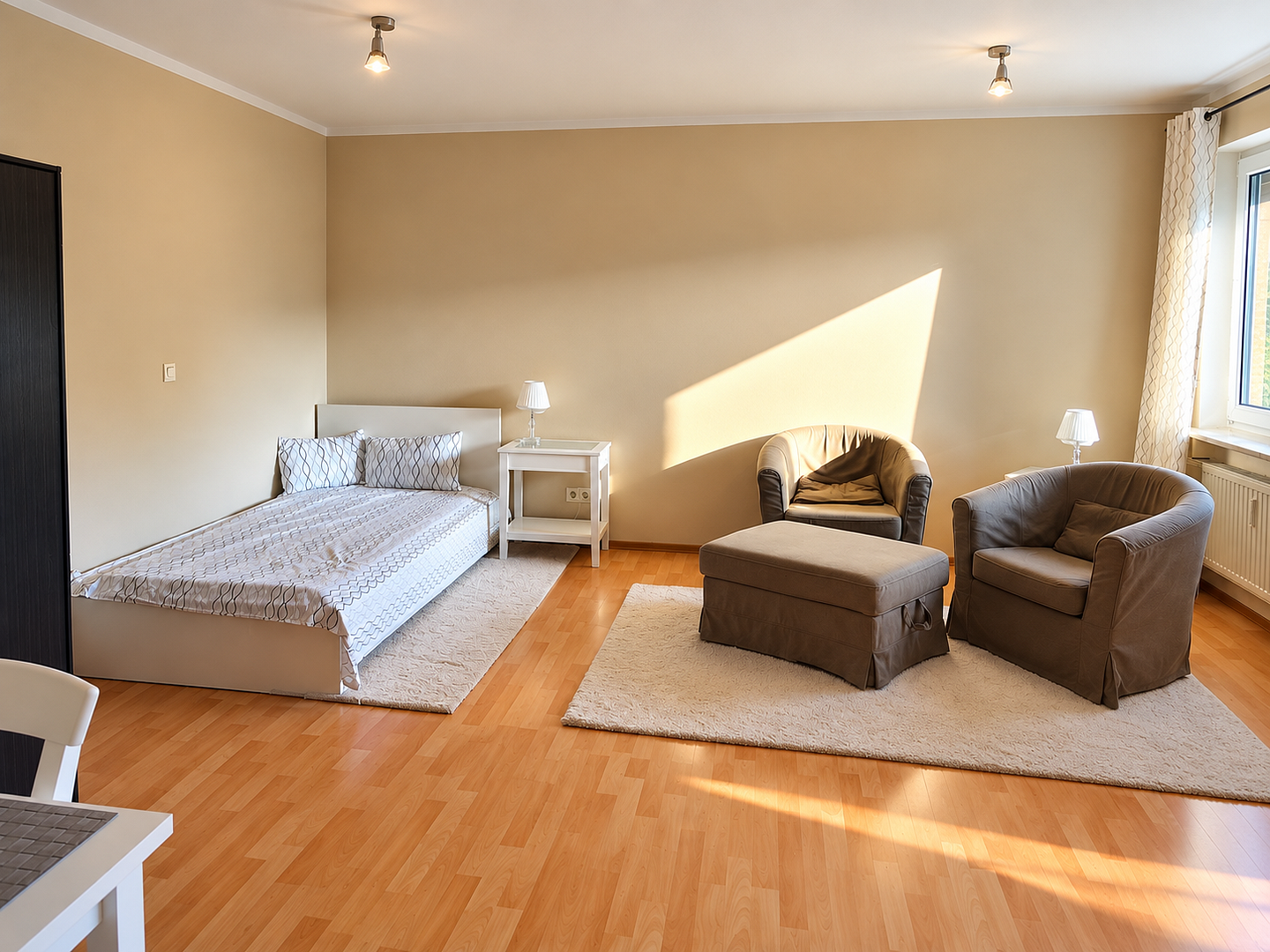 Helles 1-Zimmer-Apartment mit Südbalkon, Einbauküche und Stellplatz in Nürnberg-Laufamholz – 90482 Nürnberg(Laufamholz) – Vorschaubild 2