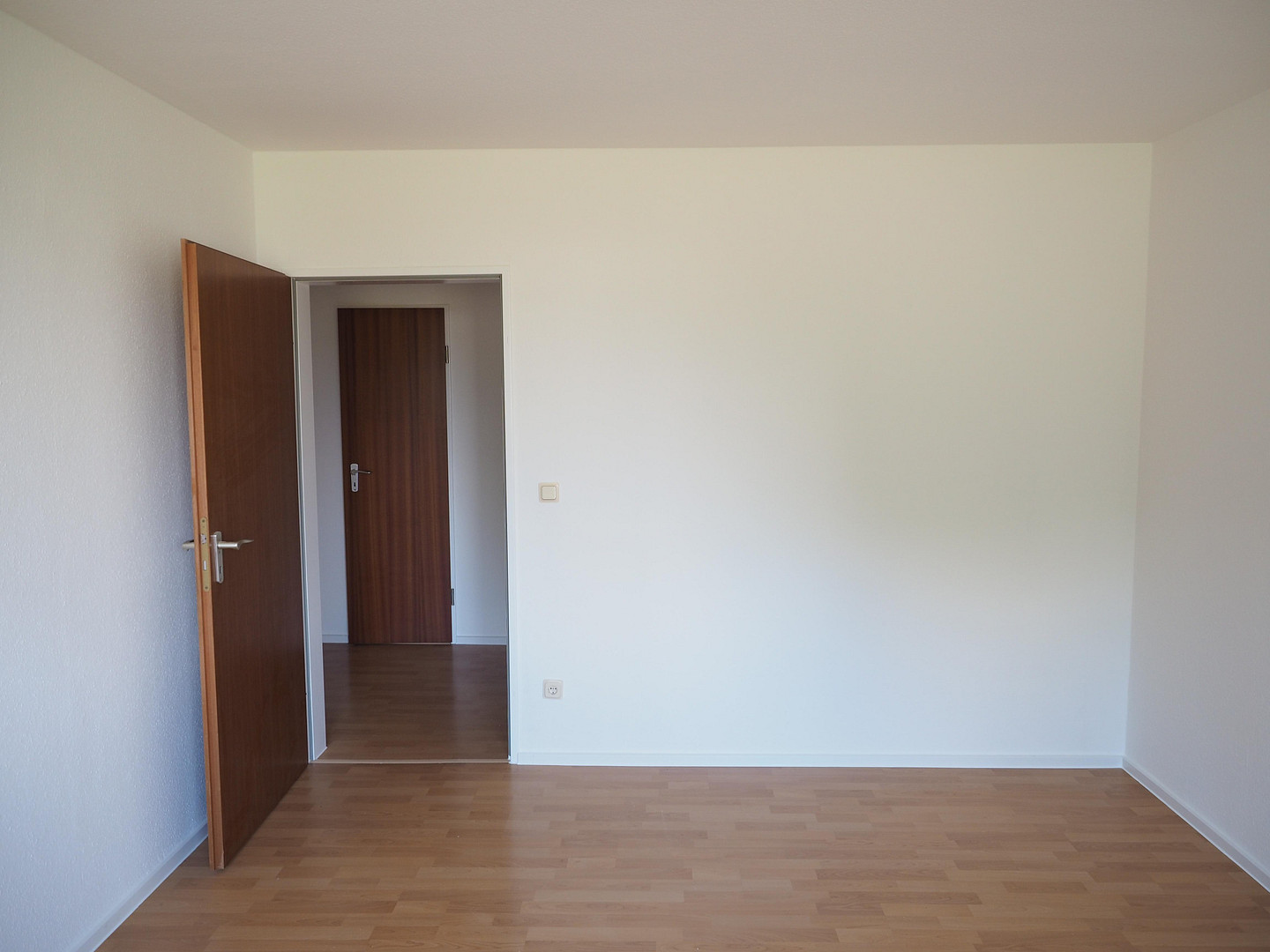 2 Zimmer in Birkenfeld: Raum für Ihren Alltag – 55765 Birkenfeld – Vorschaubild 8