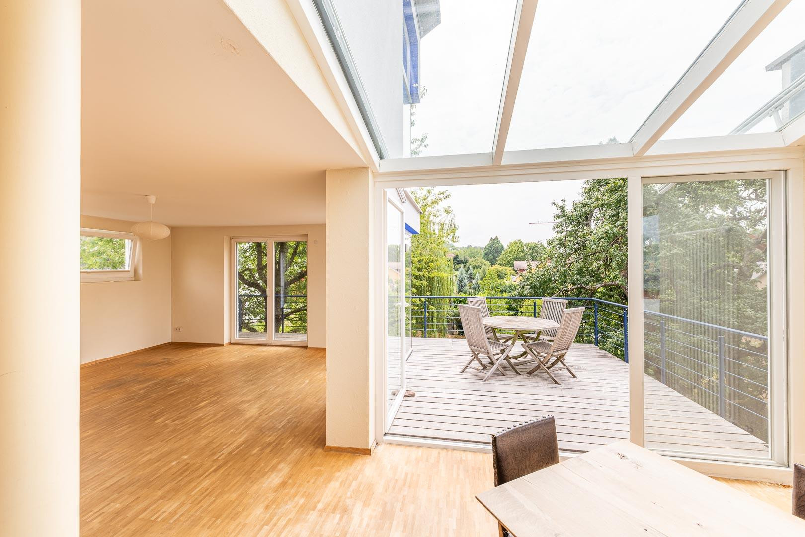 Wohnen mit Weitblick –  Gepflegtes Zweifamilienhaus mit parkähnlichem Südgarten und Panoramablick – 76684 Östringen – Vorschaubild 7