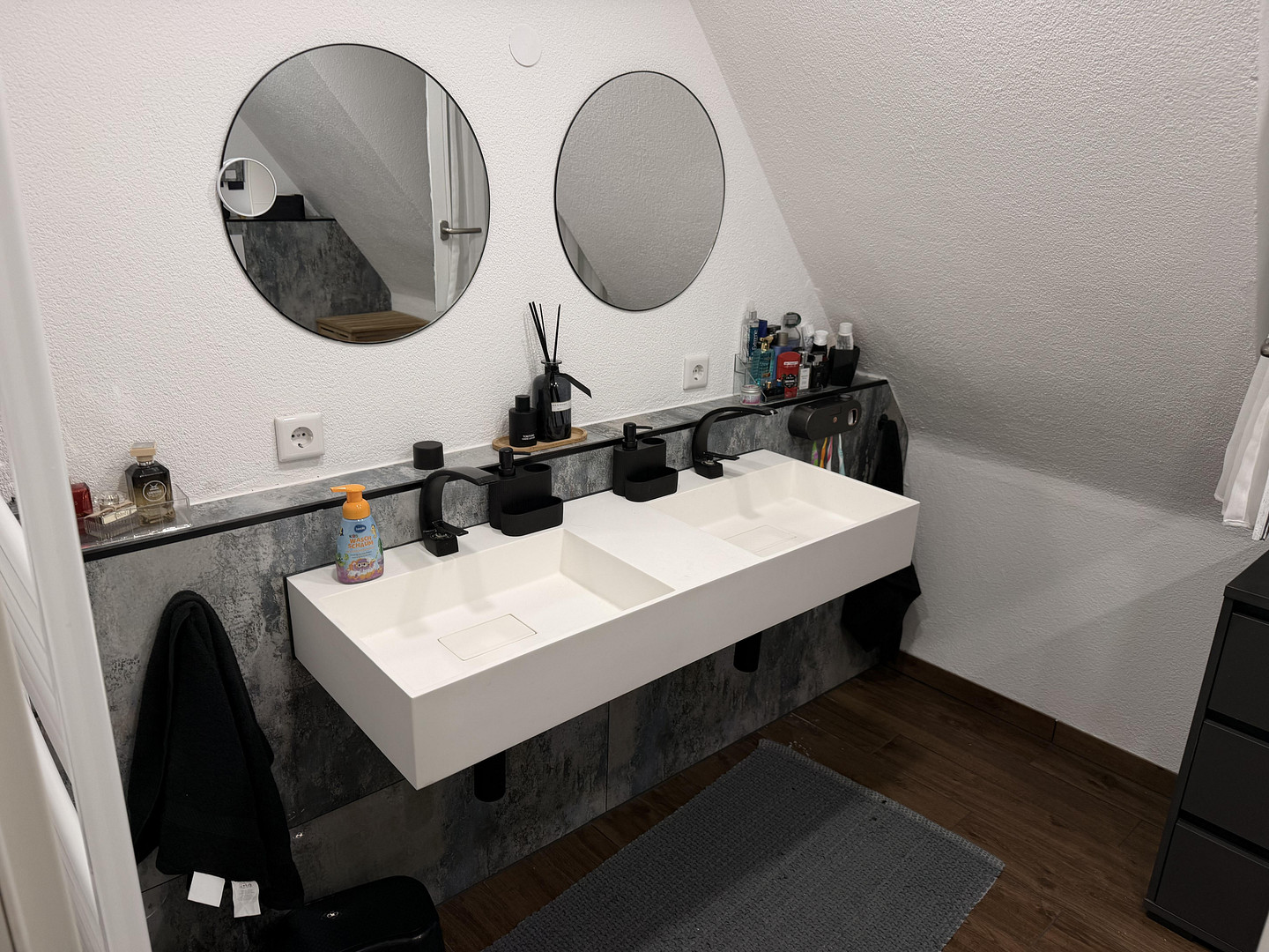 Reiheneckhaus, Garage, Keller & 5 Zimmern – Privatverkauf – 78176 Blumberg – Vorschaubild 5