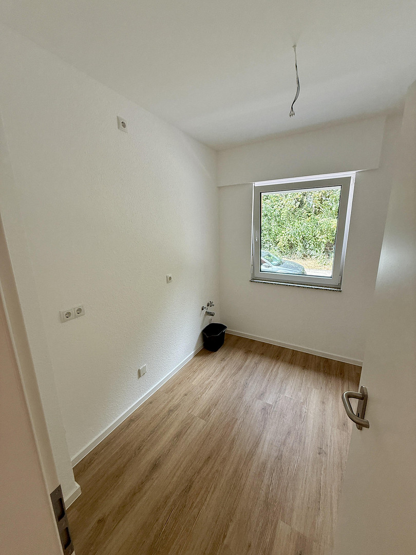 Moderne 4-Zimmer-Wohnung mit Terrasse & Garten – umfassend saniert in ruhiger Lage – 50129 Bergheim(Niederaußem) – Vorschaubild 11
