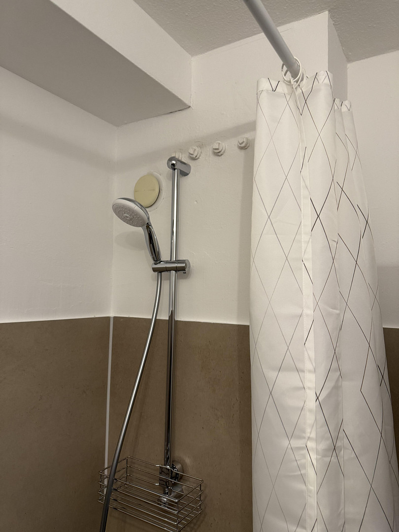 Stilvolle 1-Zimmer-Wohnung mit gehobener Innenausstattung mit Balkon und EBK in München Berg am Laim – 81673 München(Berg am Laim) – Vorschaubild 4