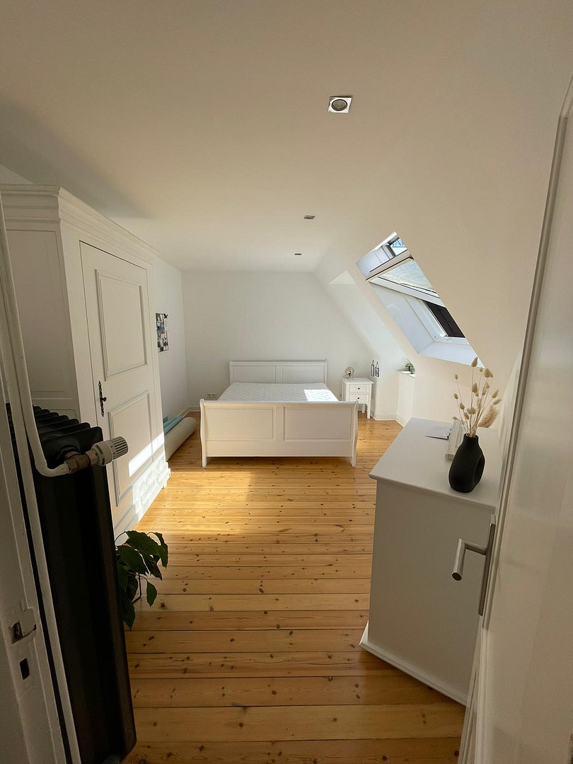 Düsternbrock helle sanierte3 Zimmer Wohnung - Dachgeschosswohnung - Kiel