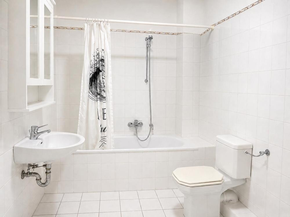 Helle 2-Zimmer-Dachgeschosswohnung mit Balkon und Einzelgarage in ruhiger Lage von Hamburg-Bramfeld – 22179 Hamburg(Bramfeld) – Vorschaubild 5