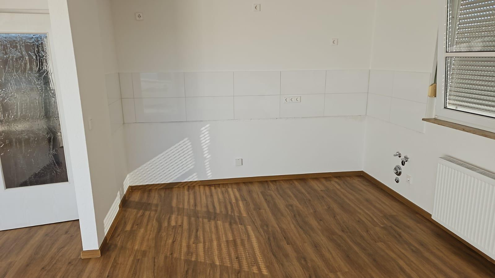 Helle 2-Zimmer-Dachgeschosswohnung mit Loggia & Tiefgarage – 68623 Lampertheim – Vorschaubild 3
