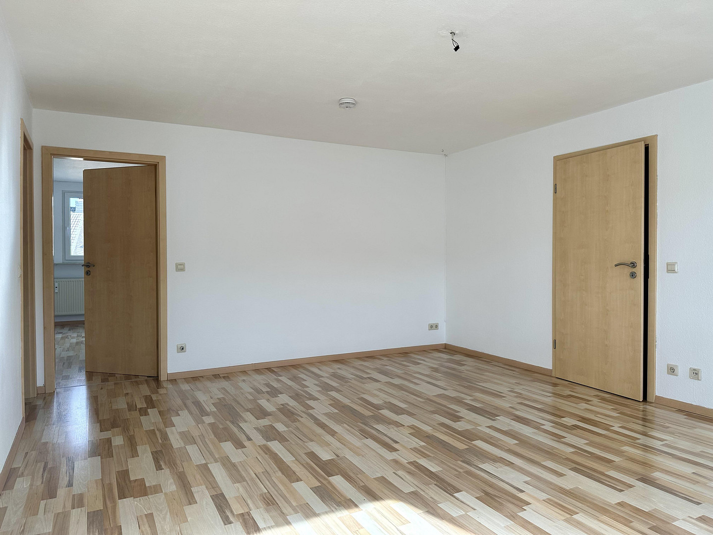 4ZKB Wohnung Koblenz Süd mit Küche und Garage – 56068 Koblenz – Vorschaubild 4