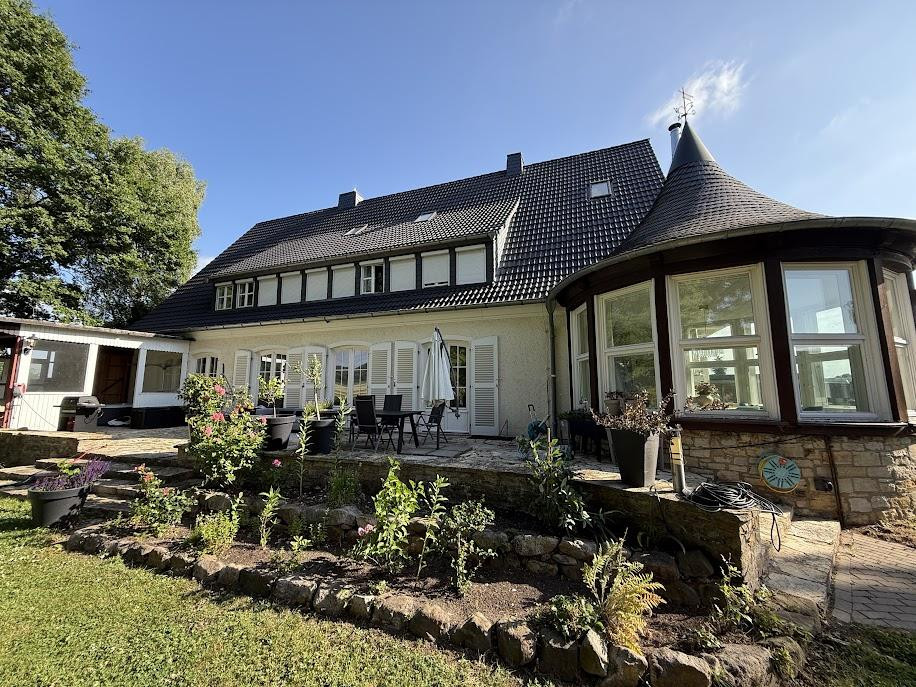 Landhaus-Villa der Extraklasse: Exklusives Refugium auf 5.245 m² Parkgrundstück in Bad Essen