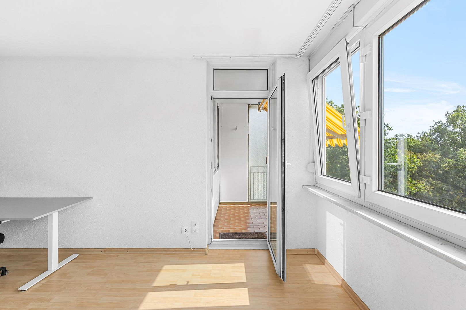 Großzügige 5-Zimmer-Wohnung mit Balkon, Garage – 93057 Regensburg(Reinhausen) – Vorschaubild 6