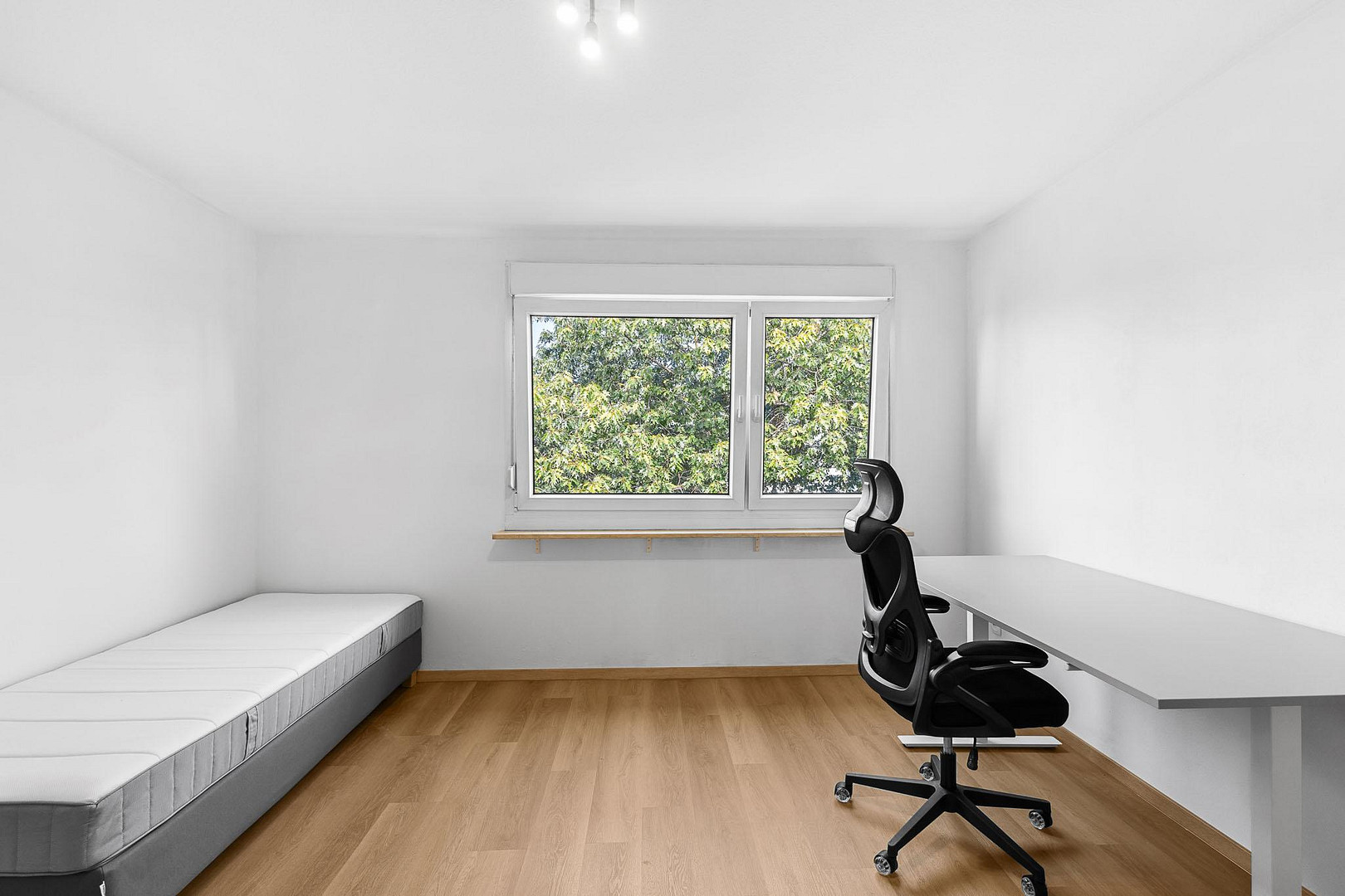 Großzügige 5-Zimmer-Wohnung mit Balkon, Garage – 93057 Regensburg(Reinhausen) – Vorschaubild 12