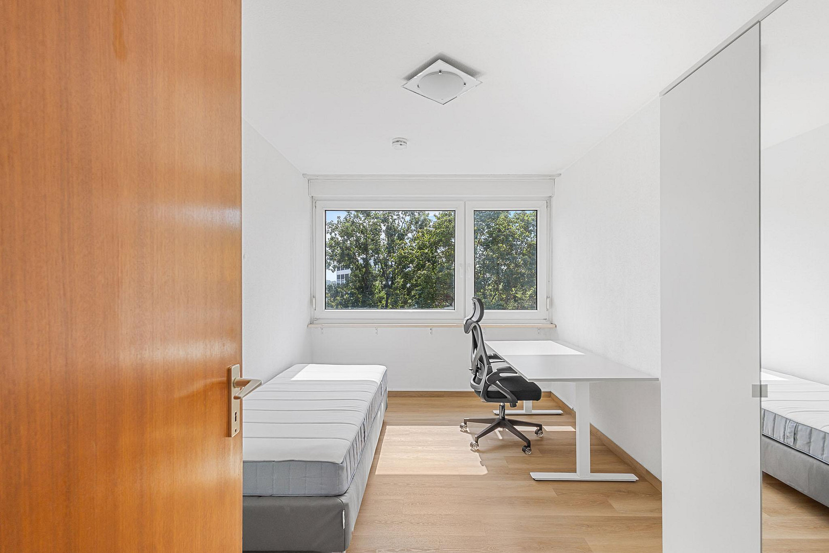 Großzügige 5-Zimmer-Wohnung mit Balkon, Garage – 93057 Regensburg(Reinhausen) – Vorschaubild 18