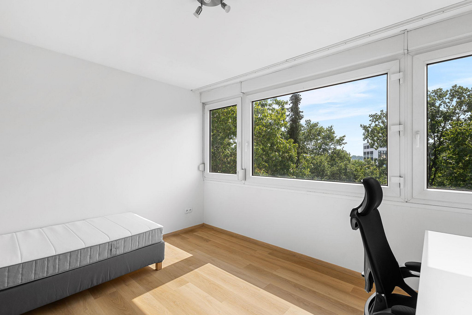 Großzügige 5-Zimmer-Wohnung mit Balkon, Garage – 93057 Regensburg(Reinhausen) – Vorschaubild 28