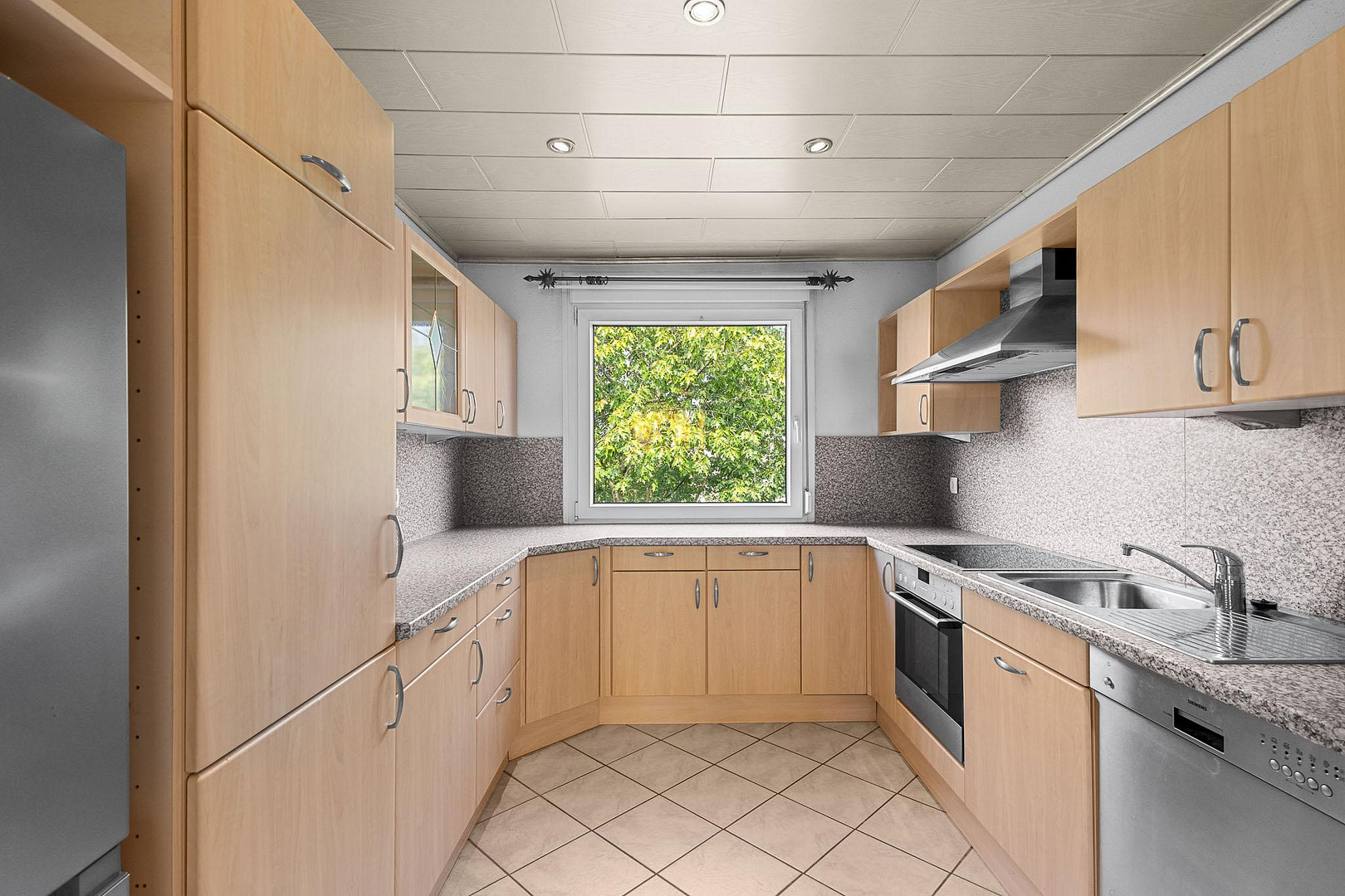 Großzügige 5-Zimmer-Wohnung mit Balkon, Garage – 93057 Regensburg(Reinhausen) – Vorschaubild 14