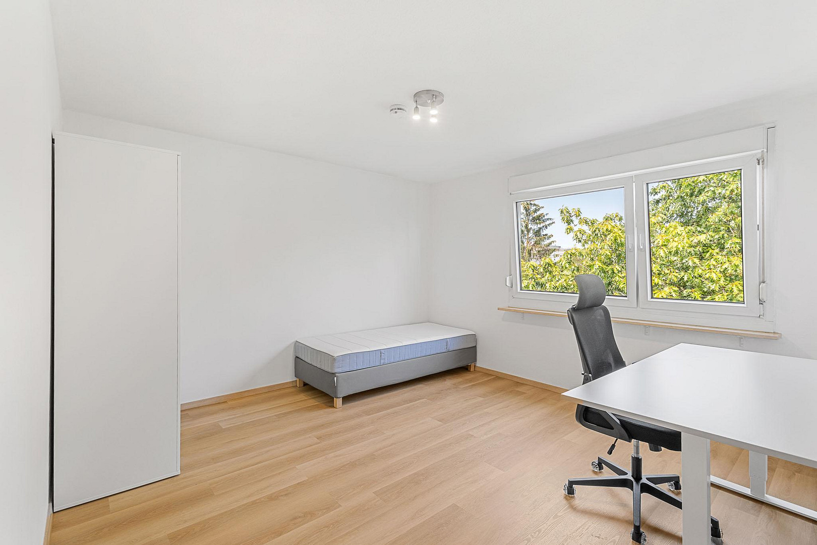 Großzügige 5-Zimmer-Wohnung mit Balkon, Garage – 93057 Regensburg(Reinhausen) – Vorschaubild 11