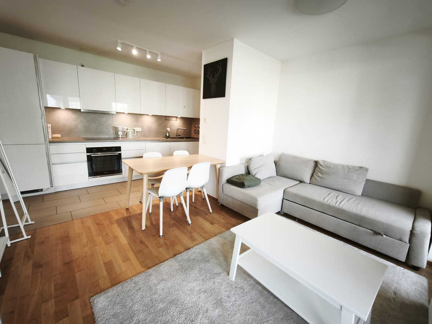 Traumhaft 2-Zimmer Wohnung Perfekte Messe-Lage: Erstklassige Anbindung im Herzen von Frankfurt – 60327 Frankfurt am Main(Gallus) – Vorschaubild 10
