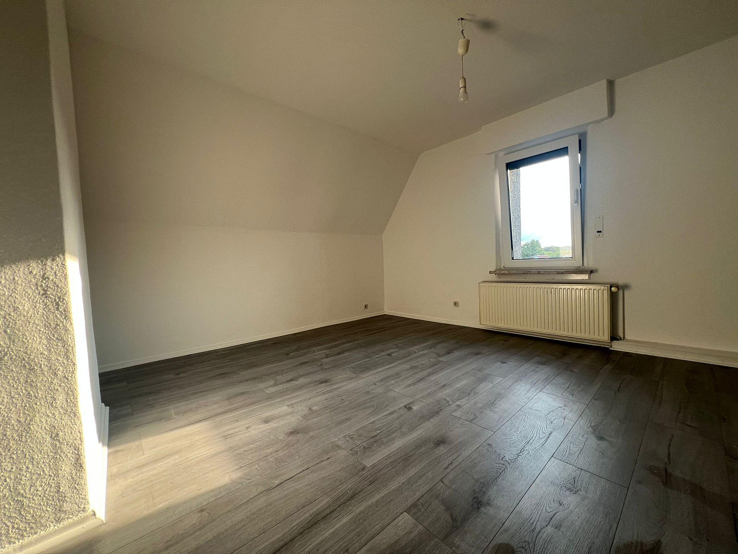 Frisch modernisierte 2,5-Zimmer-Dachgeschosswohnung in Dortmund-Brackel – sofort bezugsfrei – 44309 Dortmund(Brackel) – Vorschaubild 10