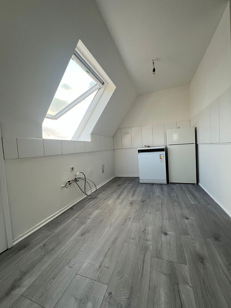 Frisch modernisierte 2,5-Zimmer-Dachgeschosswohnung in Dortmund-Brackel – sofort bezugsfrei – 44309 Dortmund(Brackel) – Vorschaubild 5