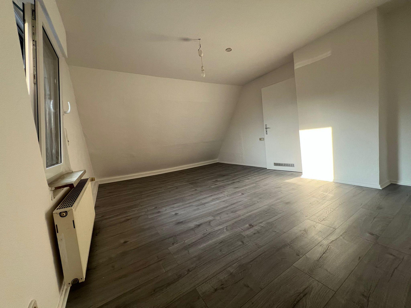 Frisch modernisierte 2,5-Zimmer-Dachgeschosswohnung in Dortmund-Brackel – sofort bezugsfrei – 44309 Dortmund(Brackel) – Vorschaubild 11