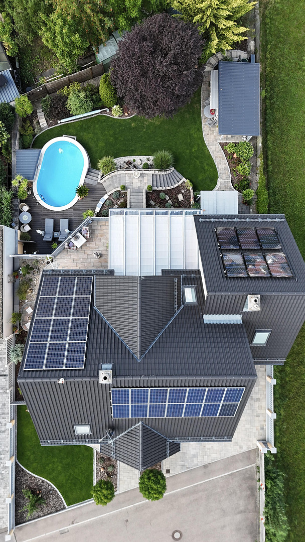 Außergewöhnliches Haus in ruhiger Lage am Waldrand. Unikat mit Pool, Whirlpool und Fernblick. – 86650 Wemding – Vorschaubild 23
