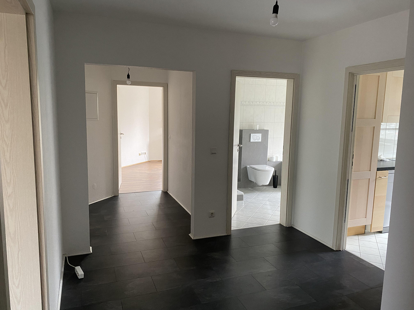 Frankfurt Praunheim Zentrale Lage 3 Zimmer Erdgeschoss mit Garten – 60488 Frankfurt OT Praunheim(Praunheim) – Vorschaubild 9