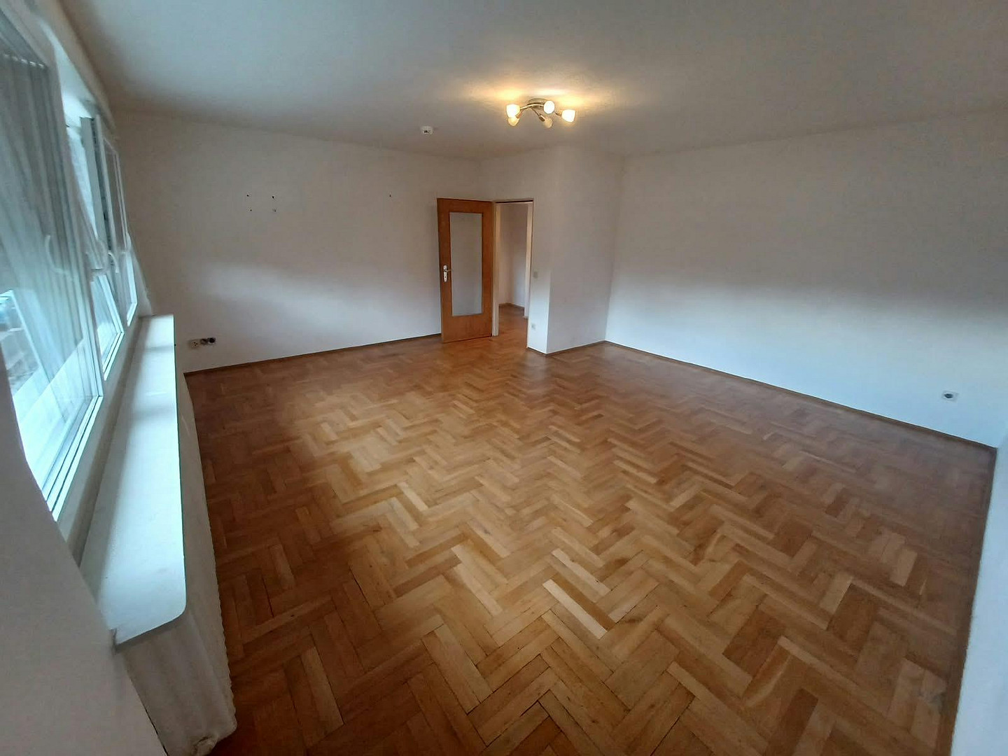 Wohn-/ Esszimmer