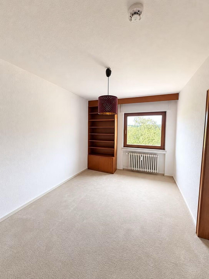Eigentumswohnung von PRIVAT Großzügige 4-Zimmer-Wohnung in Olewig mit Balkon, Garage und Stellplatz – 54295 Trier(Olewig) – Vorschaubild 14