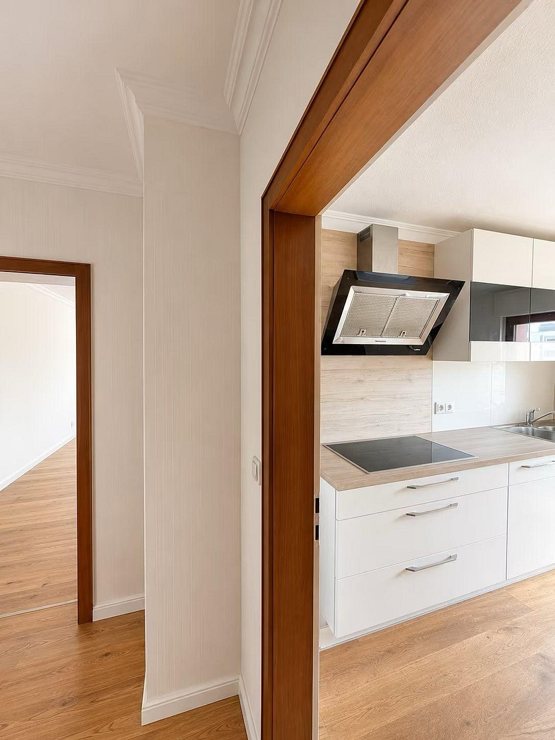Eigentumswohnung von PRIVAT Großzügige 4-Zimmer-Wohnung in Olewig mit Balkon, Garage und Stellplatz – 54295 Trier(Olewig) – Vorschaubild 4