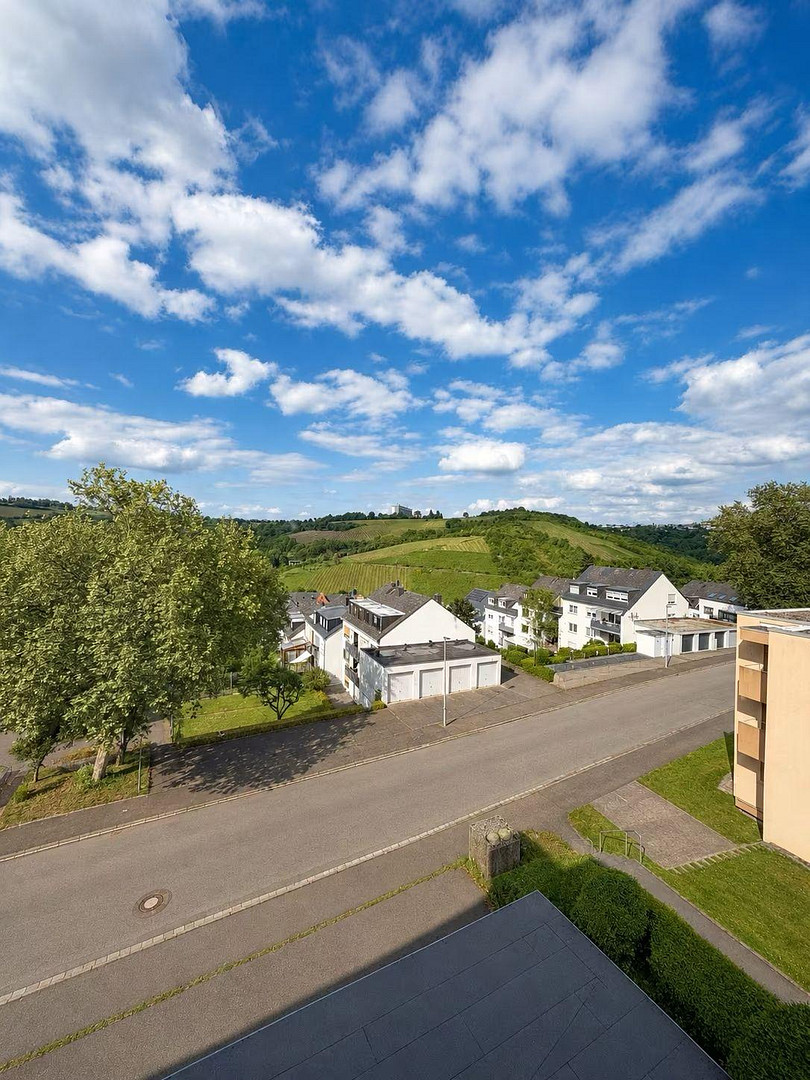 Eigentumswohnung von PRIVAT Großzügige 4-Zimmer-Wohnung in Olewig mit Balkon, Garage und Stellplatz – 54295 Trier(Olewig) – Vorschaubild 9