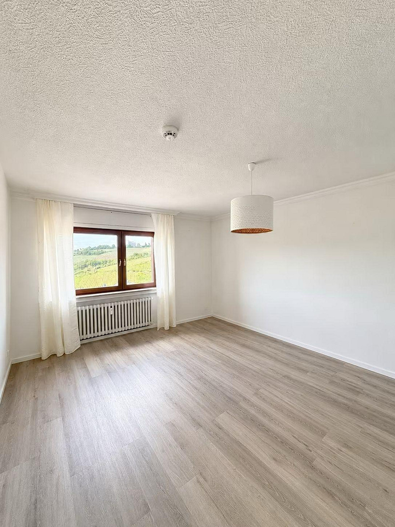 Eigentumswohnung von PRIVAT Großzügige 4-Zimmer-Wohnung in Olewig mit Balkon, Garage und Stellplatz – 54295 Trier(Olewig) – Vorschaubild 12