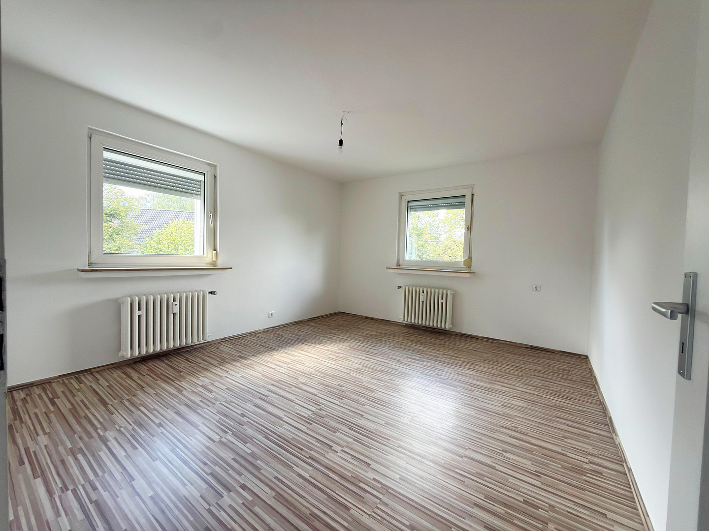Gepflegte, helle 3,5-Zimmer-Wohnung mit Balkon, Aufzug & Grünblick am Gervinuspark – 45144 Essen(Frohnhausen) – Vorschaubild 10