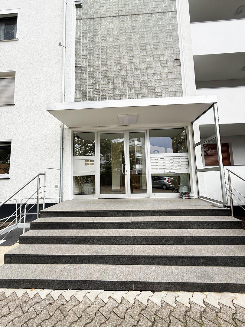 Gepflegte, helle 3,5-Zimmer-Wohnung mit Balkon, Aufzug & Grünblick am Gervinuspark – 45144 Essen(Frohnhausen) – Vorschaubild 19