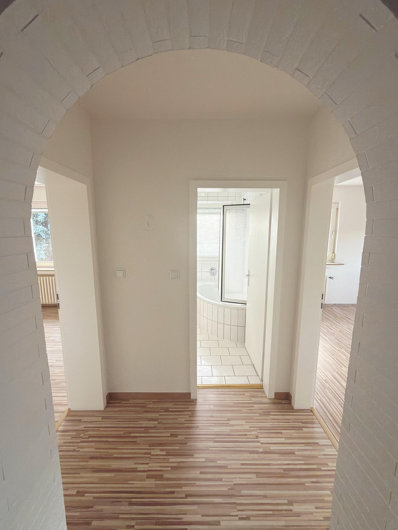 Gepflegte, helle 3,5-Zimmer-Wohnung mit Balkon, Aufzug & Grünblick am Gervinuspark – 45144 Essen(Frohnhausen) – Vorschaubild 9