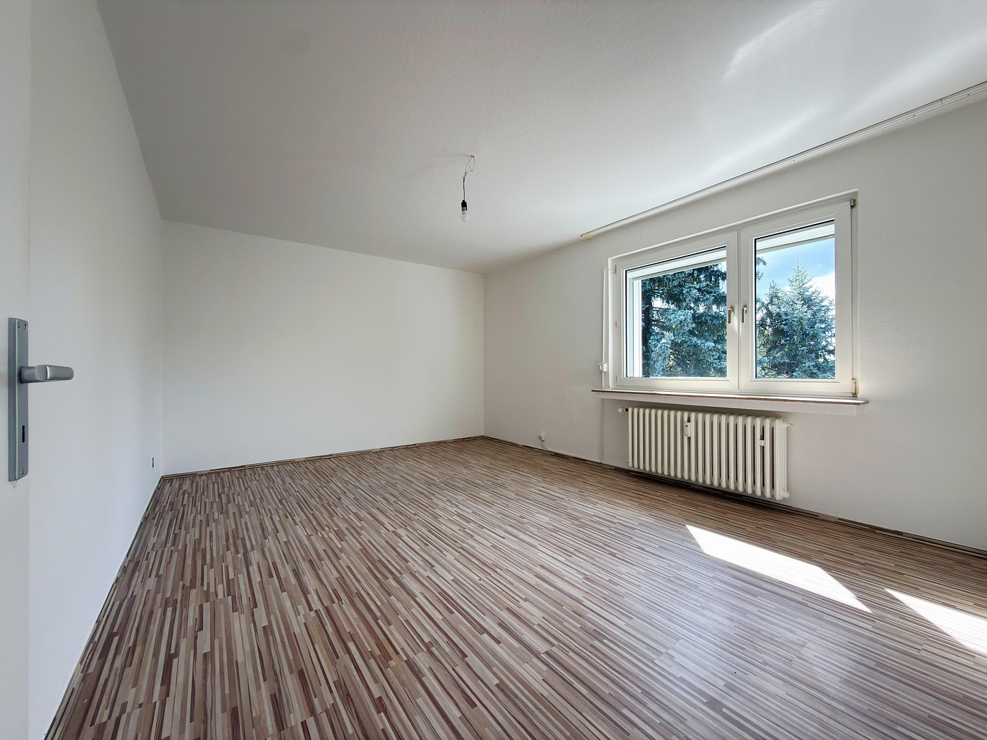 Gepflegte, helle 3,5-Zimmer-Wohnung mit Balkon, Aufzug & Grünblick am Gervinuspark – 45144 Essen(Frohnhausen) – Vorschaubild 12