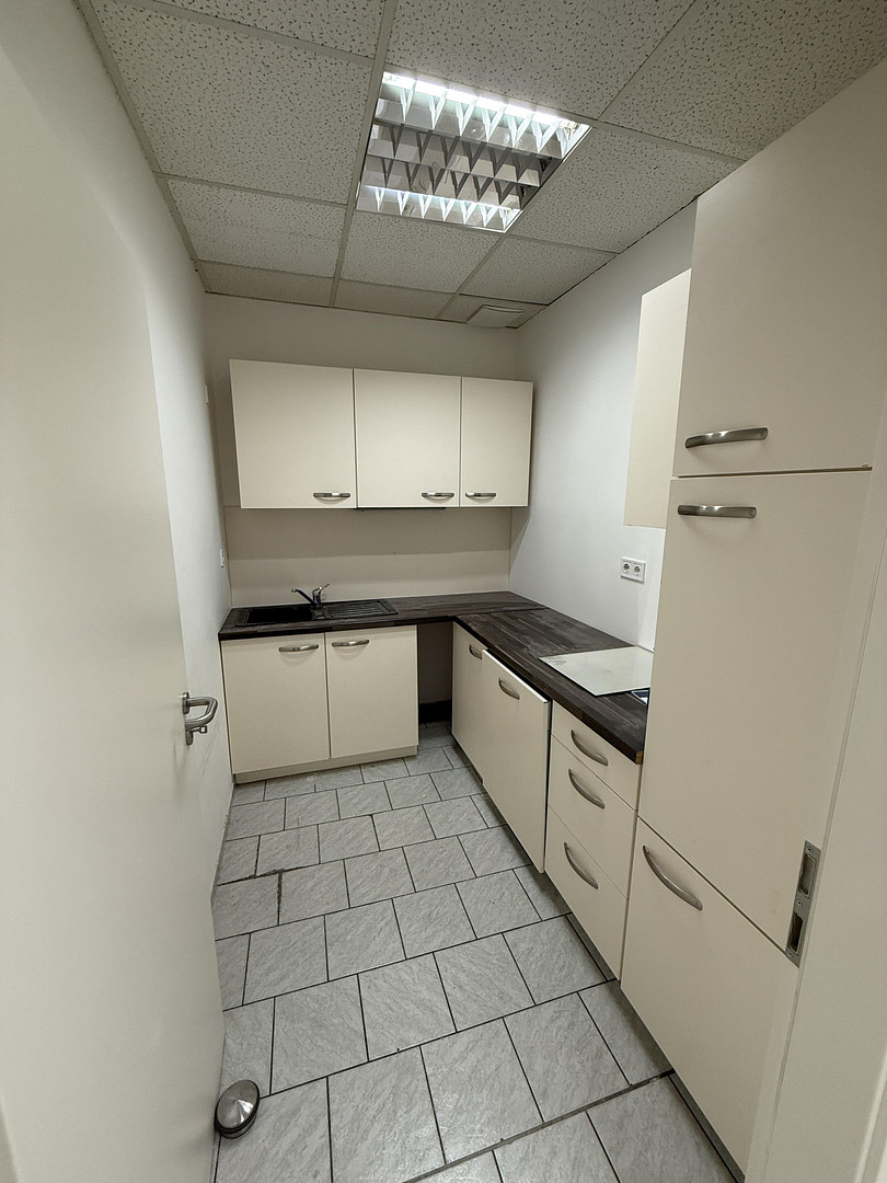 3-Zimmer-Wohnung in Fürth – Einbauküche, provisionsfrei – 90763 Fürth – Vorschaubild 9