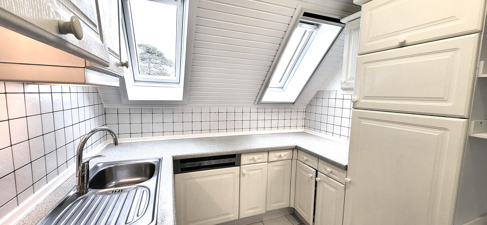 Große sonnige Dachgeschosswohnung - Ruhige Villenlage - Südloggia - ca. 20 Min. zum Hauptbahnhof – Foto 15