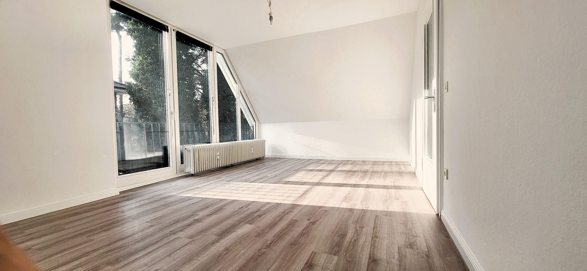 Große sonnige Dachgeschosswohnung - Ruhige Villenlage - Südloggia - ca. 20 Min. zum Hauptbahnhof – Foto 11