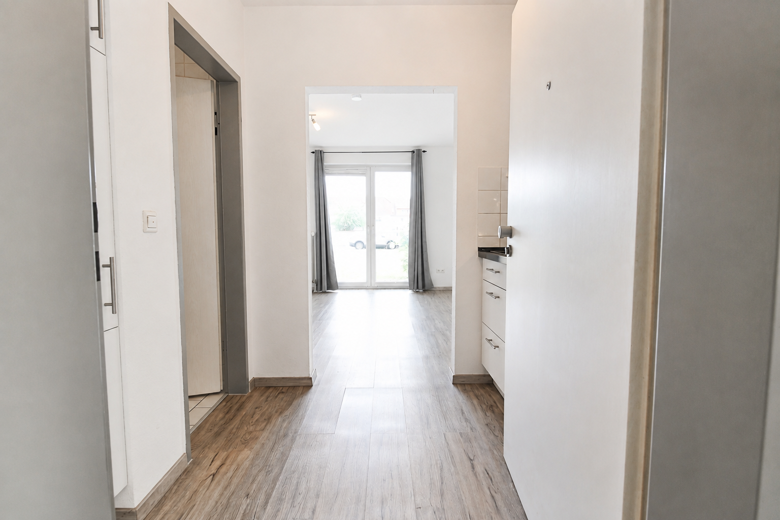 Kapitalanlage in Paderborn Innenstadt – 1-Zi.-Wohnung mit Terrasse, Küche & Stellplatz – 33102 Paderborn – Vorschaubild 2