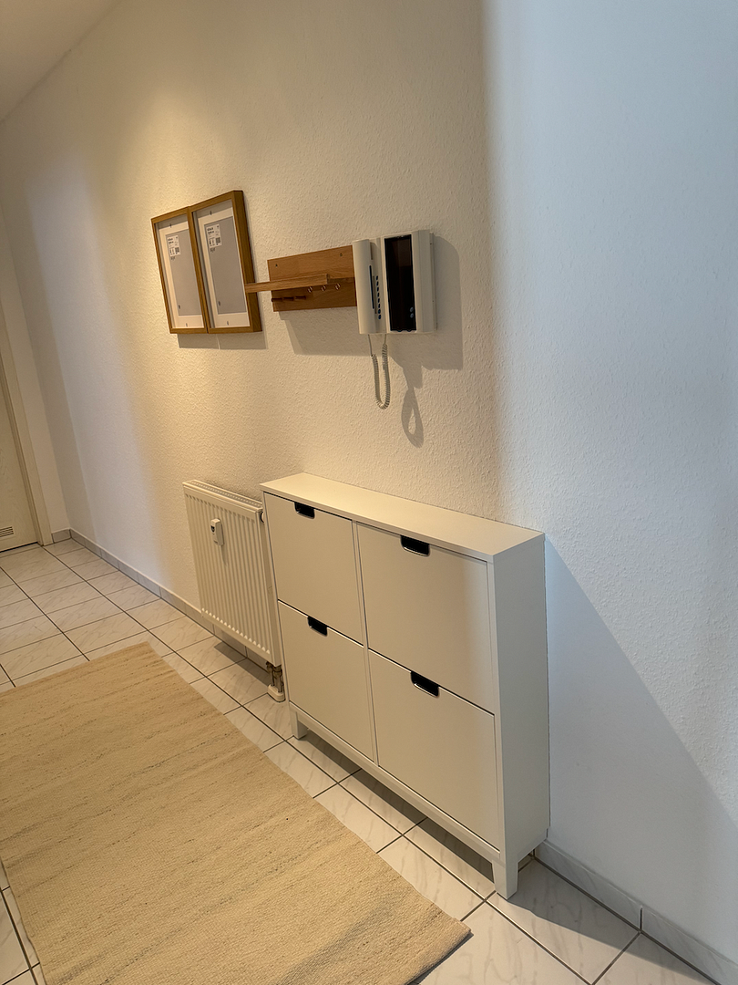 Möblierte 2-Zi.-Wohnung mit Balkon, Frankfurt-Niederursel – 1.950 € all-in, ab sofort – Foto 17