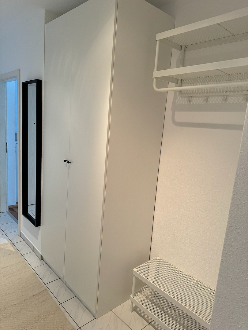 Möblierte 2-Zi.-Wohnung mit Balkon, Frankfurt-Niederursel – 1.950 € all-in, ab sofort – Foto 15